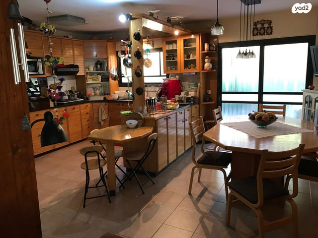 בית פרטי/ קוטג', חיים מדר 1, ביריה