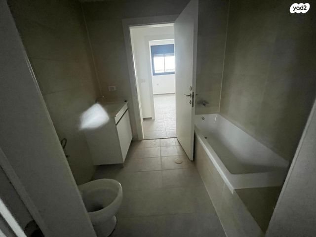 דירה, היוצרים 38, עיר היין, אשקלון