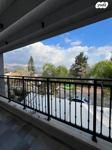 דו משפחתי, אביב 62, רמת נבון . הר כרמי, כרמיאל