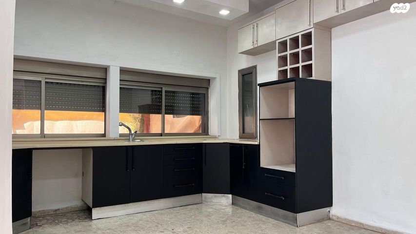 שדרות גושן 42