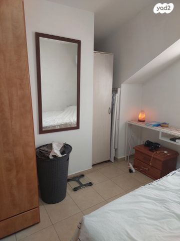 יחידת דיור, קיבוץ גלויות 24, נווה עמל, הרצליה