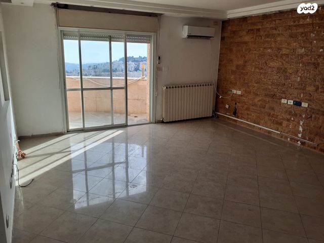 דירה, מזל גדי 9, פסגת זאב, ירושלים