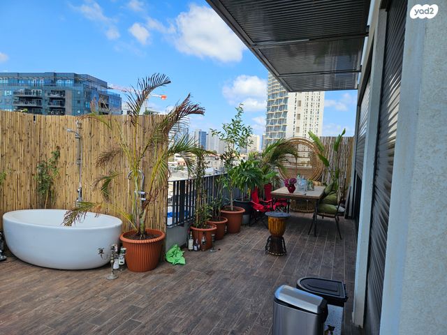 גג/ פנטהאוז, הרב יצחק ידידיה פרנקל 7, פלורנטין, תל אביב יפו