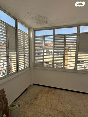 דירה, הרצל 98, אברמוביץ', ראשון לציון