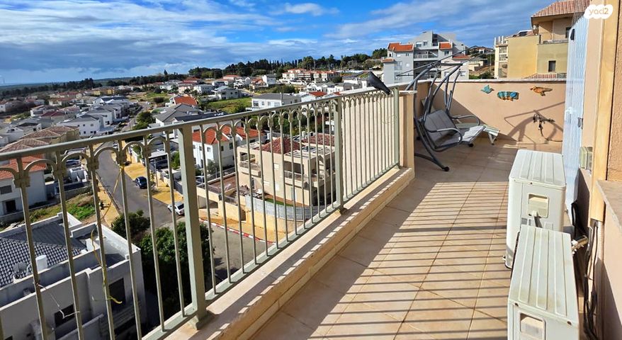 דירה, עורבני 5, חלומות זכרון, זכרון יעקב