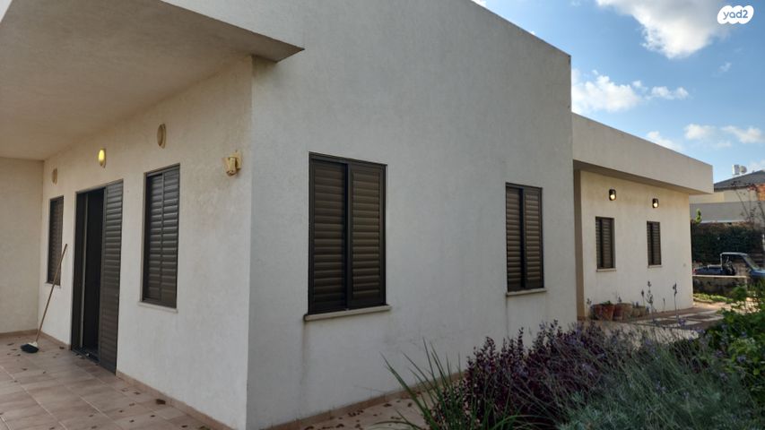 בית פרטי/ קוטג', החרצית 548, קדרון, קדרון