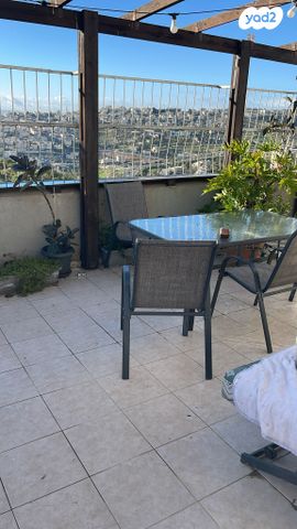 דירה, עולי הגרדום 118, ארמון הנציב, תלפיות מזרח, ירושלים