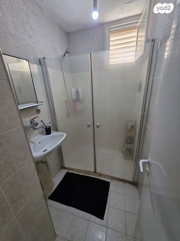 דירה, אח"י דקר 8, נווה שרת, תל אביב יפו