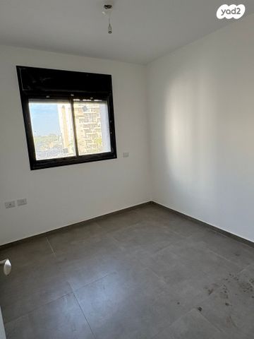 דירה, אסירי ציון 11, קרית שלום, תל אביב יפו