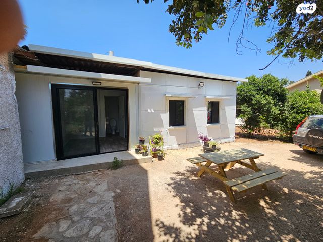 יחידת דיור, שלום 5, נווה אפרים, פרדס חנה כרכור