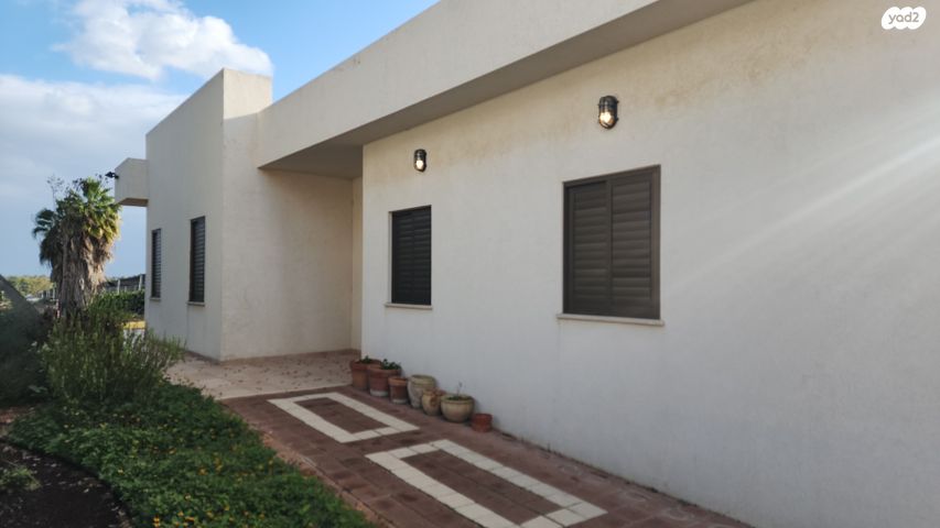 בית פרטי/ קוטג', החרצית 548, קדרון, קדרון