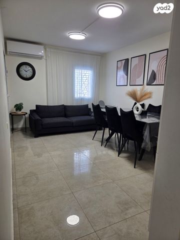 דירה, הרב אלנקווה 11, כפיר, נווה כפיר, תל אביב יפו