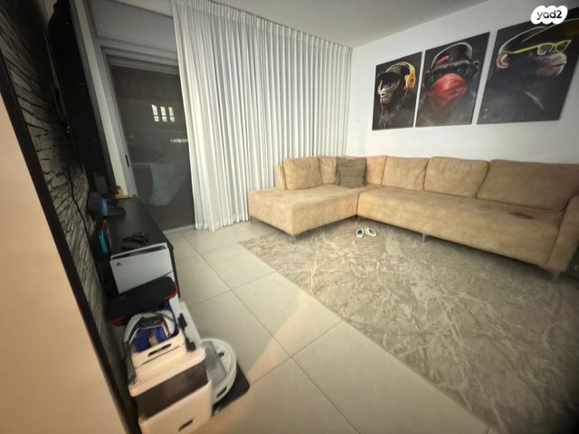 דירה, מפל התנור 14, שקמים ואגמים, אשקלון