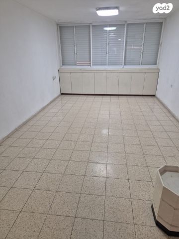 דירה, שבט גד 5, עמישב, פתח תקווה