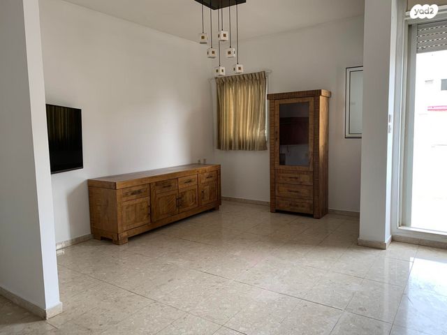 ישראל גלילי 7