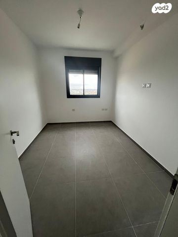 דירה, היוצרים 38, עיר היין, אשקלון