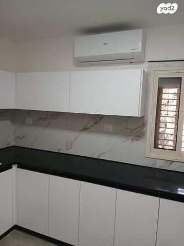 בית פרטי/ קוטג', זבולון 48, כפר אוריאל, גדרה