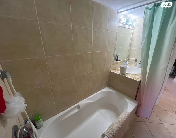 דירה, אילנות 11, כרמל מערבי, חיפה