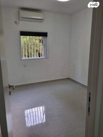 דירה, יהושע רבינוביץ 79, בן גוריון, חולון