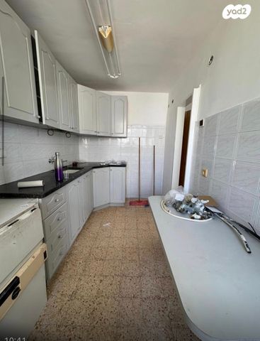 דירה, בן צבי 21, מכב"י, יהוד מונוסון