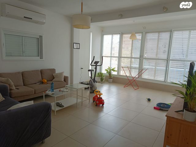 א.ד. גורדון 36