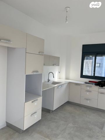 דירה, אחד העם 58, רמת השקמה, רמת גן