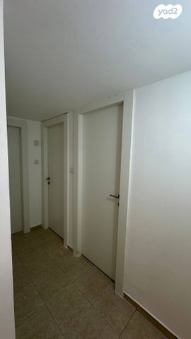 דופלקס, מבצע נחשון 4, נווה אפק, ראש העין