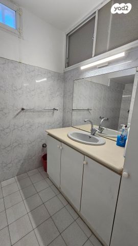 דירה, דרך צרפת 8, קרית שפרינצק, חיפה