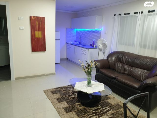 הרב עובדיה יוסף 30