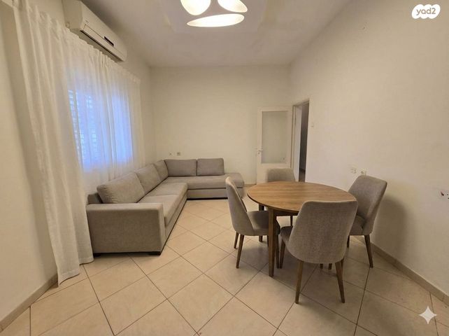 דירה, גאולה 50, גאולה, חיפה