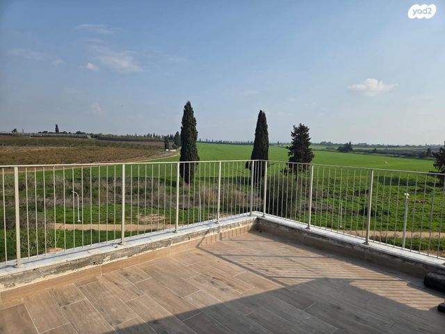 בית פרטי/ קוטג', דונה גרציה נשיא 5, גדרה מזרח, גדרה