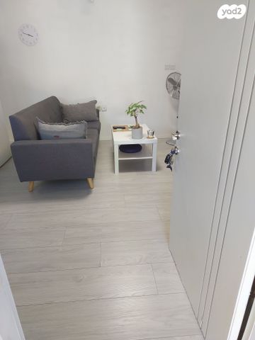 יחידת דיור, קיבוץ גלויות 24, נווה עמל, הרצליה