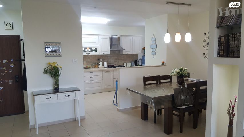 דירה, שברץ 22, לסטר/רבוצקי, רעננה