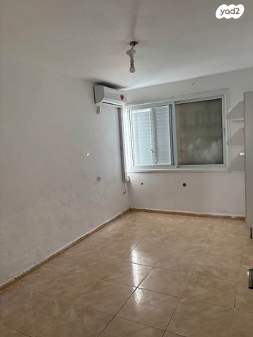 דירה, ד"ר סטופ 23, נאות שקד, נתניה