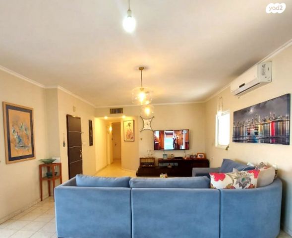 משק הפועלות 15