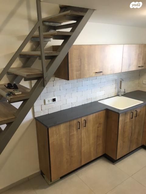 דירה, דוד רזיאל 12, חליסה, חיפה