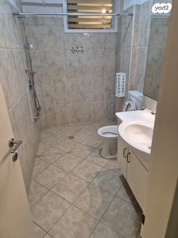 דירה, שבט גד 5, עמישב, פתח תקווה