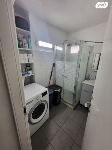 דירה, מבוא הפרטיזנים 304, הגבעה הצרפתית, גבעת שפירא, ירושלים