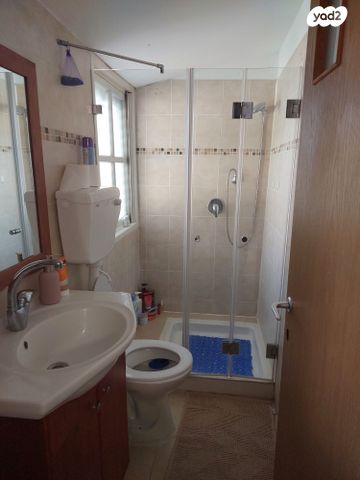 יחידת דיור, קיבוץ גלויות 24, נווה עמל, הרצליה