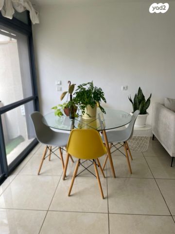 יחידת דיור, האלון 5, פרדסיה, פרדסיה