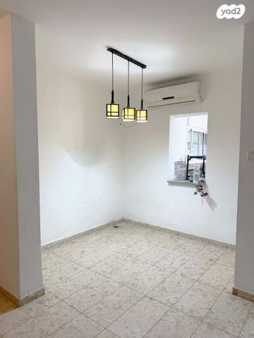 דירת גן, השקד 1, עין שרה, נהריה