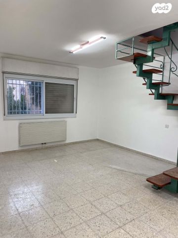 דופלקס, מאיר גרשון 63, פסגת זאב, ירושלים