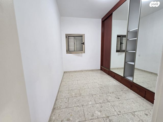 דירה, שער הפרחים 3, קרית שרת מערב, חולון