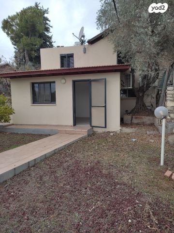 יחידת דיור, הדקלים 1, ביריה