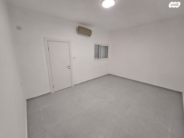 דירה, צ"ג בנות 37, רמב"ם, ראשון לציון