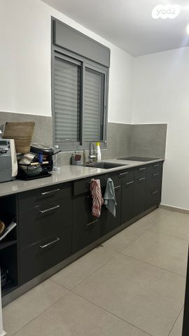 דירה, מנחם רצון 35, מחנה יהודה, פתח תקווה