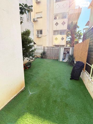 דירת גן, השקד 1, עין שרה, נהריה