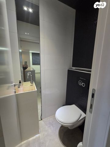 גג/ פנטהאוז, ביאליק 18, רובע ה', אשדוד