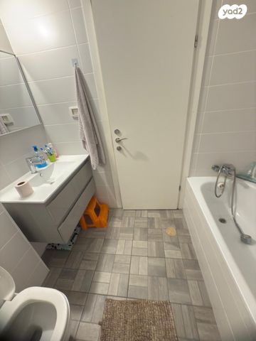 דירה, מפל התנור 14, שקמים ואגמים, אשקלון