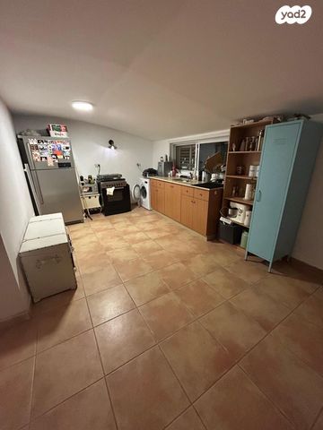 יחידת דיור, בוסתנים 1, מעוז ציון א', מבשרת ציון